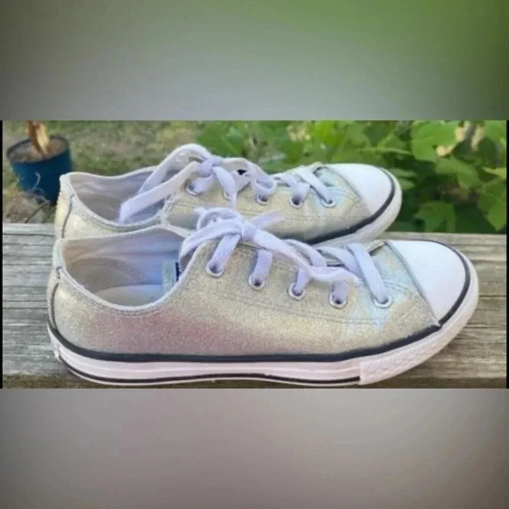 Silver Glitter Converse‎ kids size 3